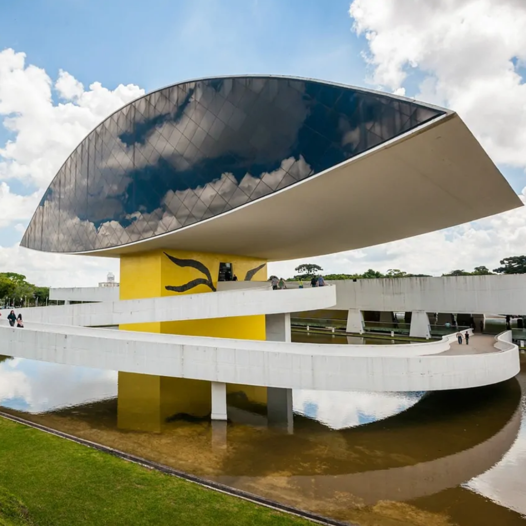 Museu Oscar Niemeyer (MON)